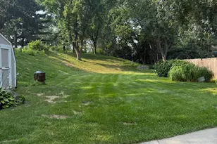 2061 Arlington Ave E, Saint Paul, MN 55119 - Photo 4