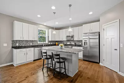 1525 Hemlock Way, Chanhassen, MN 55317 - Photo 6