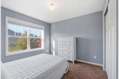 1525 Hemlock Way, Chanhassen, MN 55317 - Photo 28