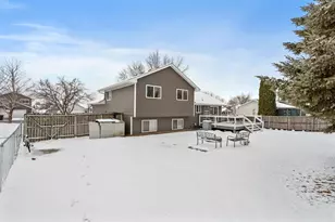 10716 Kalland Dr NE, Albertville, MN 55301 - Photo 8