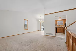 10716 Kalland Dr NE, Albertville, MN 55301 - Photo 12