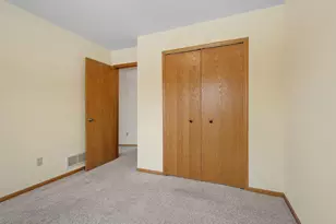 10716 Kalland Dr NE, Albertville, MN 55301 - Photo 30