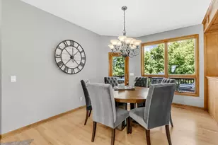 21157 Ridgewood Tr, Lakeville, MN 55044 - Photo 8