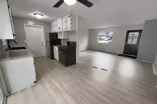 901 Oak Ridge Point NE, Blaine, MN 55434 - Photo 14