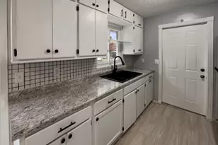 901 Oak Ridge Point NE, Blaine, MN 55434 - Photo 16