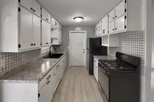 901 Oak Ridge Point NE, Blaine, MN 55434 - Photo 2