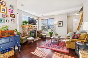 1632 Legacy Pkwy E, Maplewood, MN 55109 - Photo 4