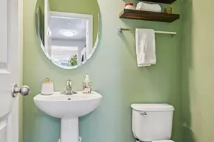 1632 Legacy Pkwy E, Maplewood, MN 55109 - Photo 10