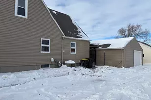811 Tilden St, Fairmont, MN 56031 - Photo 12