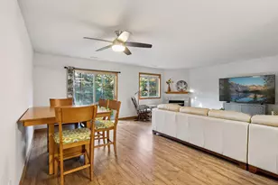 698 Monn Ave, Vadnais Heights, MN 55127 - Photo 10