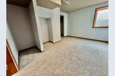 5239 N 6th Street, Minneapolis, MN 55430 - Photo 14