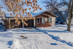 1128 19th St N, Moorhead, MN 56560 - Photo 6