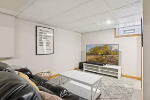 904 Dayton Ave, Saint Paul, MN 55104 - Photo 40