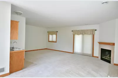 530 Lakeside Bay Drive S, Bayport, MN 55003 - Photo 2