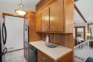 150 104th Ln NW, Coon Rapids, MN 55448 - Photo 8