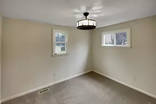 2022 English St, Maplewood, MN 55109 - Photo 10