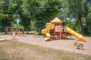 8357 Jersey Ave N, Brooklyn Park, MN 55445 - Photo 60