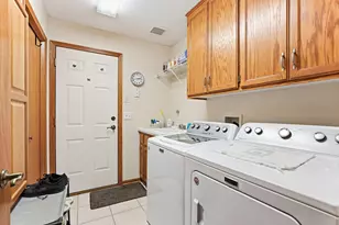 8813 Stonebrooke Ct, Woodbury, MN 55125 - Photo 18