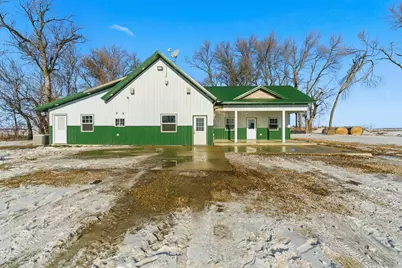 5134 340th Avenue, Blue Earth, MN 56013 - Photo 1