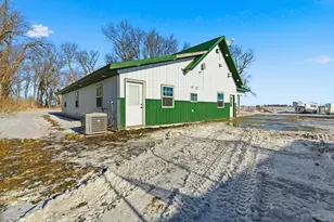 5134 340th Ave, Blue Earth, MN 56013 - Photo 6