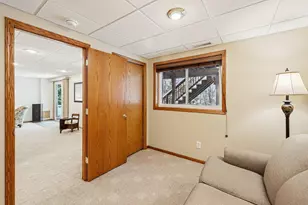 9000 Parkside Dr, Woodbury, MN 55125 - Photo 34