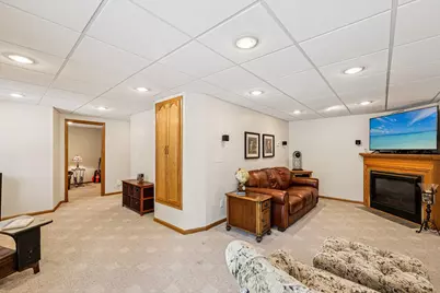 9000 Parkside Drive, Woodbury, MN 55125 - Photo 38