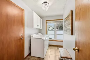 9000 Parkside Dr, Woodbury, MN 55125 - Photo 30