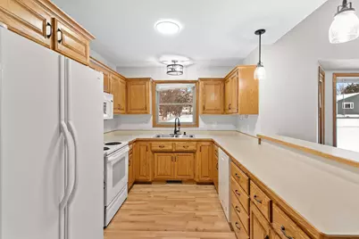 10993 Kirby Boulevard, Chisago City, MN 55013 - Photo 6