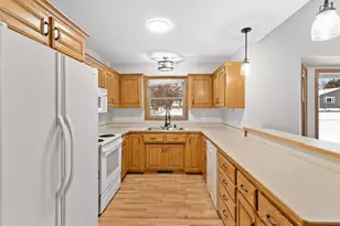 10993 Kirby Blvd, Chisago City, MN 55013 - Photo 6