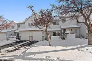 8663 Quarry Ridge Ln, Woodbury, MN 55125 - Photo 6