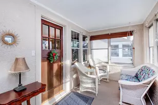 1591 Berkeley Ave, Saint Paul, MN 55105 - Photo 16