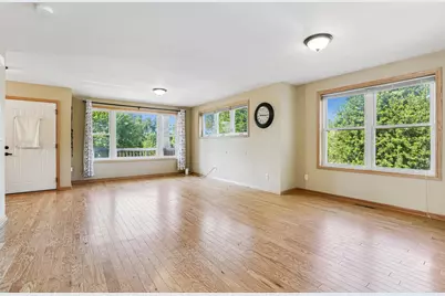 1661 Bush Avenue, Saint Paul, MN 55106 - Photo 4