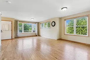 1661 Bush Ave, Saint Paul, MN 55106 - Photo 4