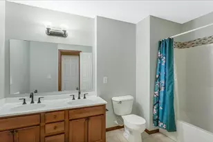 562 Lomianki Ln NE, Columbia Heights, MN 55421 - Photo 16