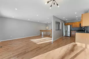 12318 Oak Leaf Ct, Burnsville, MN 55337 - Photo 6