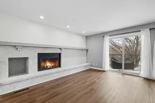 11557 Carriage Ct, Eden Prairie, MN 55344 - Photo 8