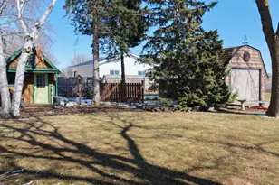 941 Mary Ave, Willmar, MN 56201 - Photo 38