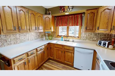941 Mary Avenue, Willmar, MN 56201 - Photo 6