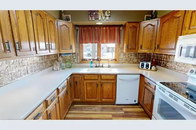 941 Mary Avenue, Willmar, MN 56201 - Photo 4