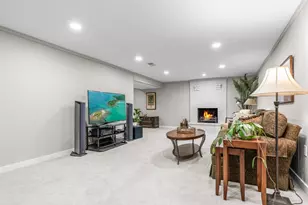 18427 Heathcote Ln, Wayzata, MN 55391 - Photo 24