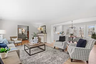 18427 Heathcote Ln, Wayzata, MN 55391 - Photo 10