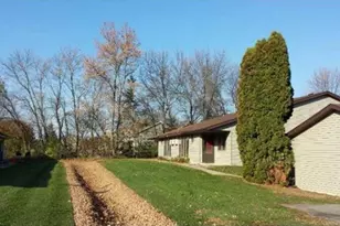 820 C. J. Moe Blvd, Dassel, MN 55325 - Photo 1