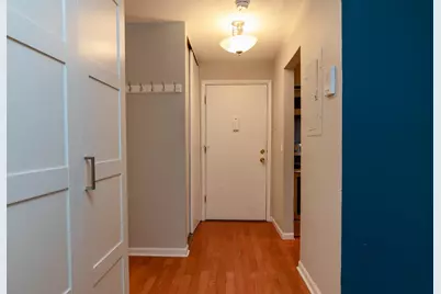 2446 Aldrich Avenue S #105, Minneapolis, MN 55405 - Photo 12