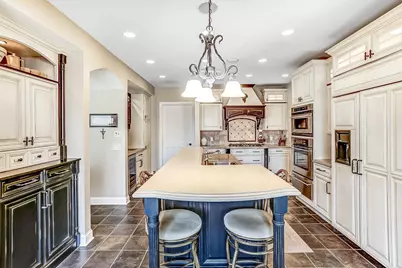 1070 Grandview Court NE #405, Columbia Heights, MN 55421 - Photo 8