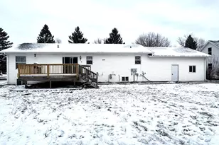 315 Leonard Ave, Crookston, MN 56716 - Photo 2