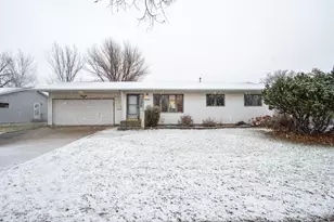 2301 23rd Ave S, Fargo,  58103 - Photo 2