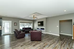 522 8th St SW, Pine Island, MN 55963 - Photo 28