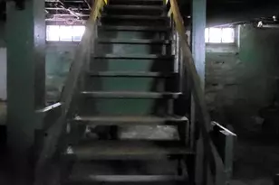 1939 5th St E, Saint Paul, MN 55119 - Photo 10