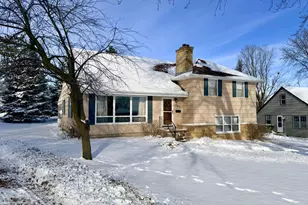 303 Lakehill Dr, Worthington, MN 56187 - Photo 2