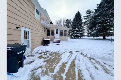 303 Lakehill Drive, Worthington, MN 56187 - Photo 6